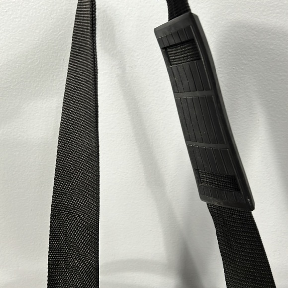 Waterfield by sfdesigns canvas & leather pink black laptop shoulder bag - Picture 13 of 17